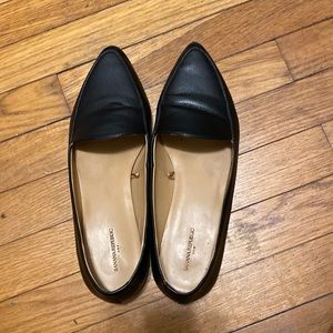 Pointed toe flats